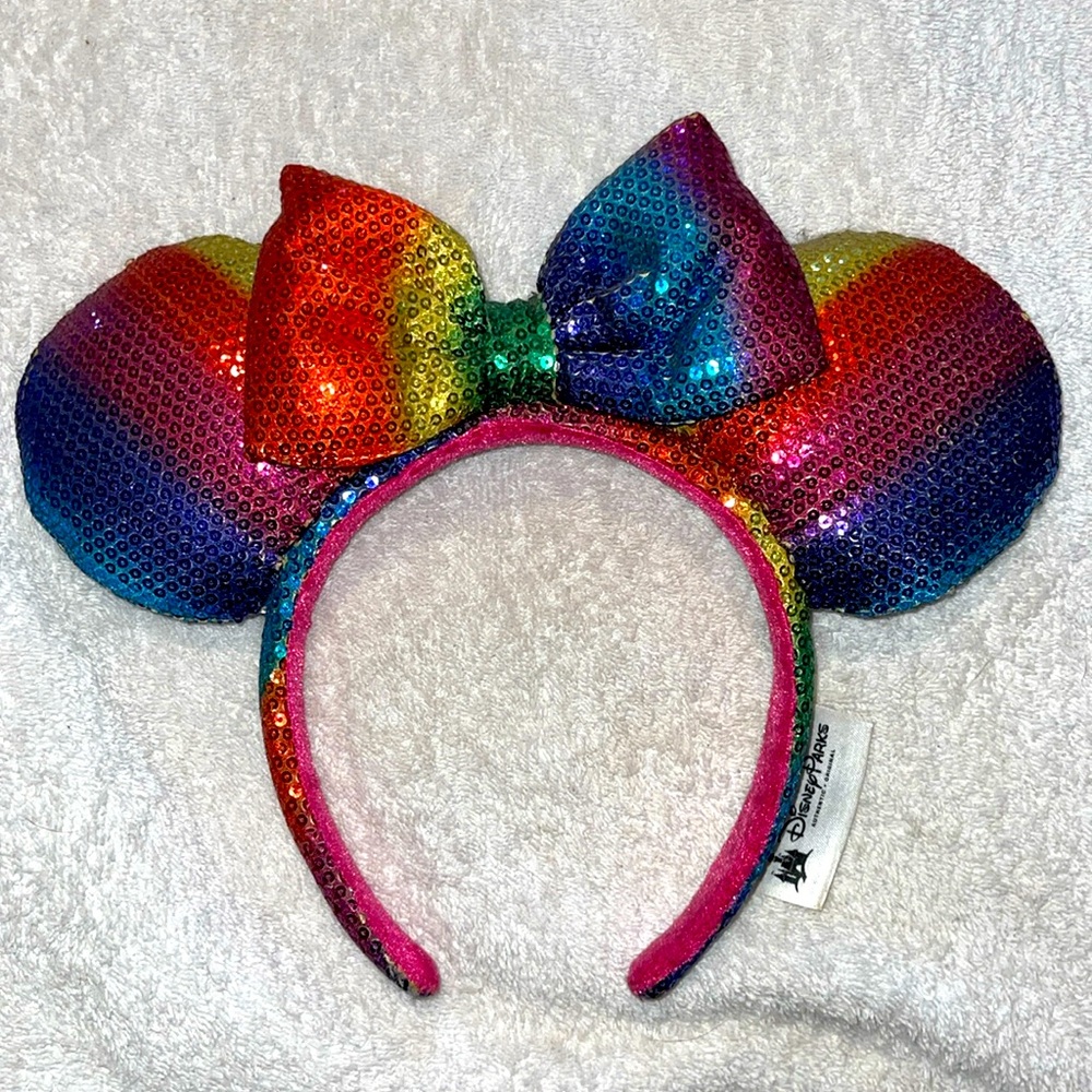 DISNEY Retired Rainbow Sequin Minnie Mouse Ears